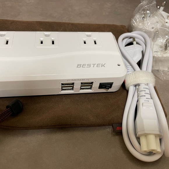 Adapter outlets from US compatible appliances to European and Asia outlets - Picture 1 of 5